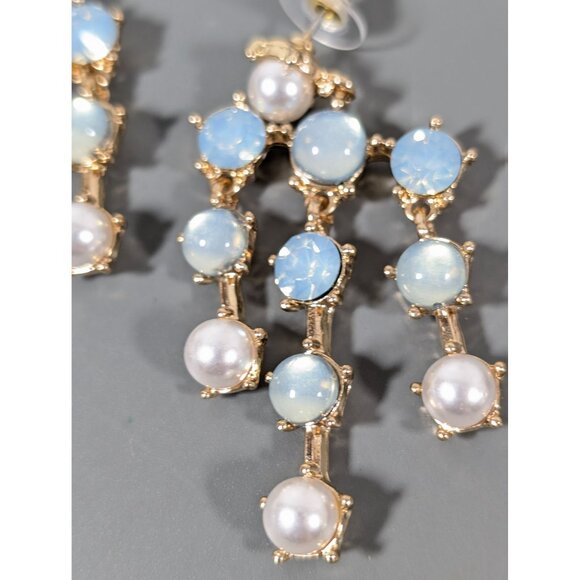 Coastal Chic Blue and White Faux Pearl Chandelier Dangle Earrings Elegant - Picture 3 of 7